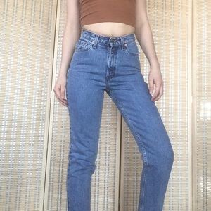 Vintage Levi’s 512 Slim Fit Tapered Leg 5 jr. M